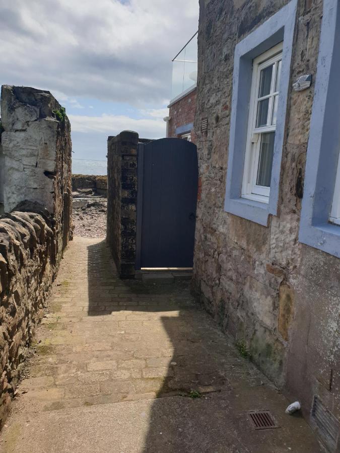 Stunning Shore Front House In Historic Cellardyke Anstruther Exteriör bild